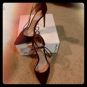 A pair of ALDO shoes, size 8.5, a deep burgundy